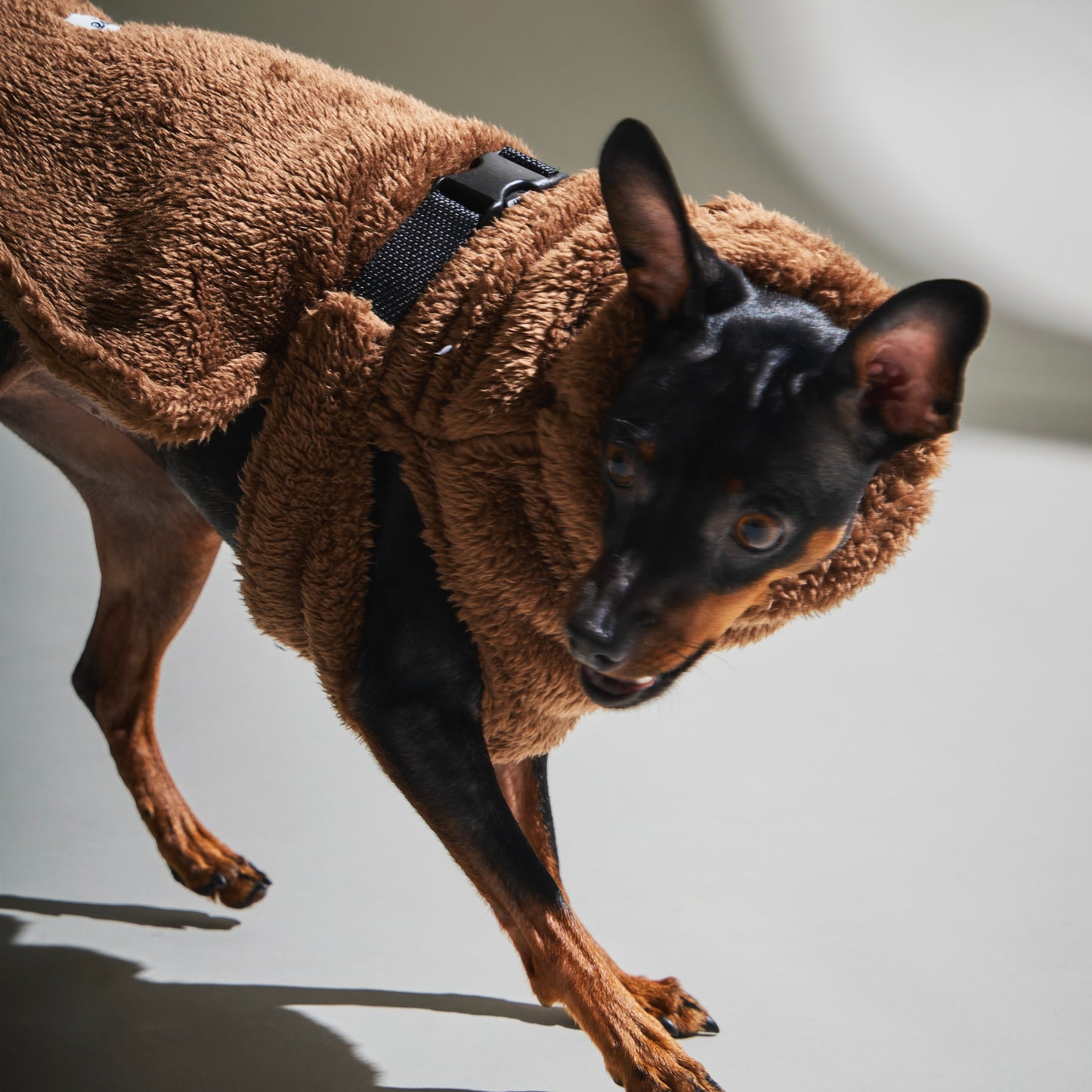 Shaggy Boa Vest -KUMA-